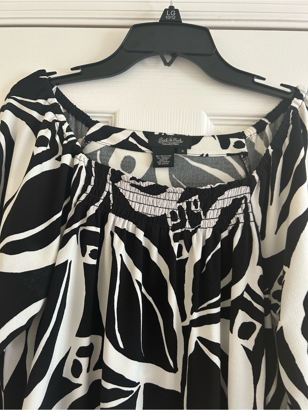Peck & Peck Floral Black and White Size Small Tie Front Short Sleeve Blouse - Picture 5 of 6